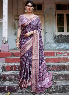 Silk Blend Trendy Classic Saree For Ceremonial