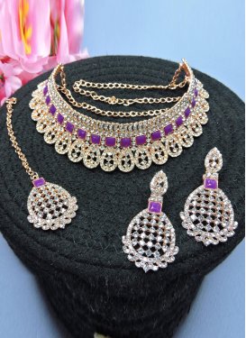 Catchy Stone Work Necklace Set For Festival