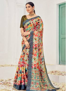 Digital Print Work Silk Blend Traditional Designer Saree