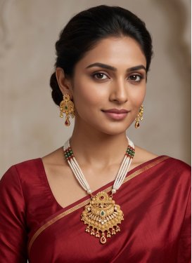 Alloy Beads Work Gold and White Necklace Set