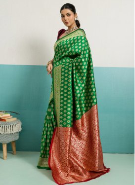 Silk Blend Classic Saree with Woven Work for Casual in Green and Red
