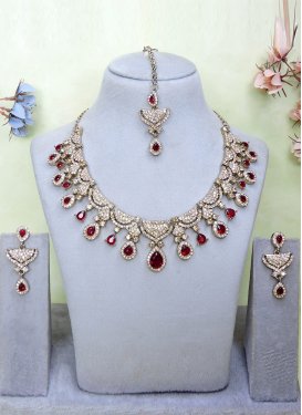 Silver Rodium Polish Maroon and White Necklace Set For Festival
