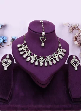 Purple and White Gold Rodium Polish Necklace Set