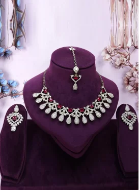 Fuchsia and White Stone Work Alloy Gold Rodium Polish Necklace Set