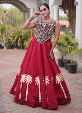 Silk Blend Readymade Lehenga Choli with Embroidered Work in Red