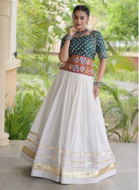 Cotton Silk Readymade Lehenga Choli in Bottle Green and White with Embroidered Work for Party
