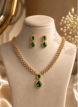 Green and White Stone Work Necklace Set