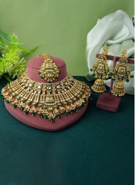 Alloy Bottle Green and White Beads Work Necklace Set