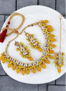 Alloy Beads Work Mustard and White Necklace Set