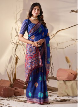 Digital Print Work Georgette Classic Saree in Navy Blue for Women