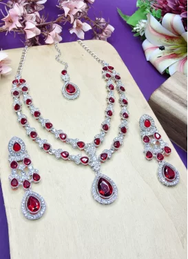 Silver Rodium Polish Alloy Stone Work Necklace Set