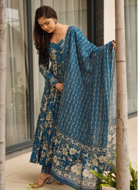 Digital Print Work Maslin Readymade Salwar Suit in Teal for Ceremonial