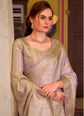 Woven Work Trendy Saree For Festival in Mauve