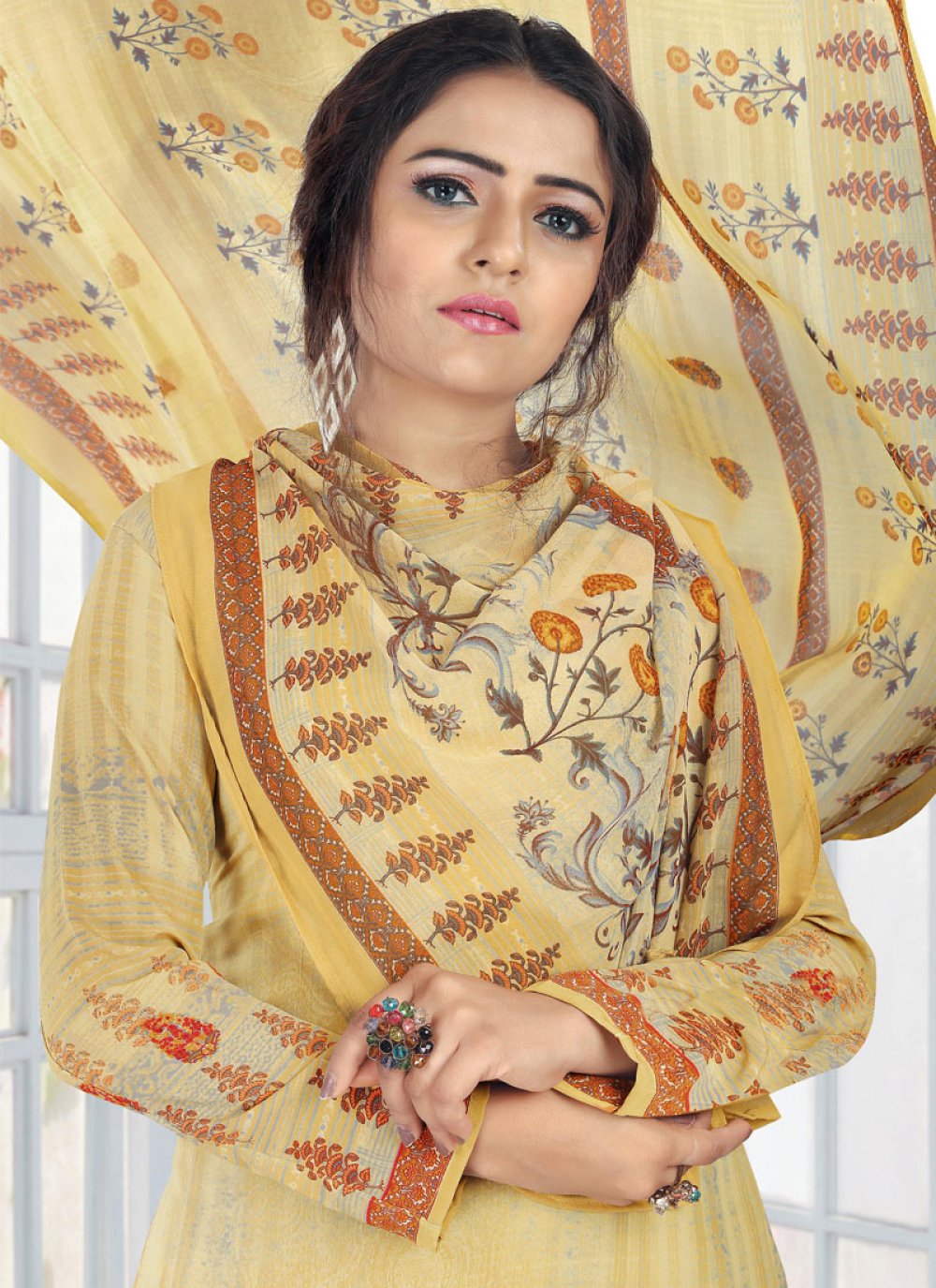 Buy Pant Style Pakistani Salwar Kameez Online 