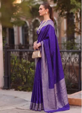 Cotton Classic Saree with Woven Work for Casual in Blue