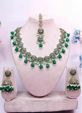 Alloy Beads Work Necklace Set