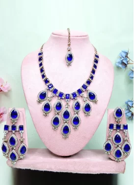 Alloy Gold Rodium Polish Blue and White Stone Work Necklace Set
