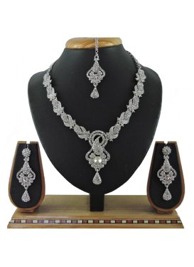 Alluring Alloy Silver Rodium Polish Necklace Set