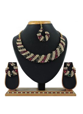 Alluring Bottle Green and Maroon Alloy Gold Rodium Polish Necklace Set For Bridal