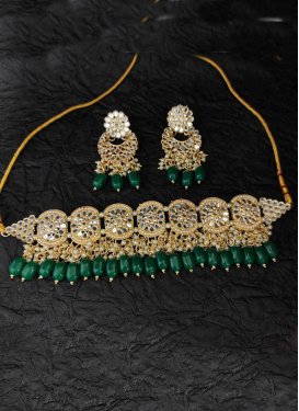Alluring Gold Rodium Polish Moti Work Alloy Necklace Set For Ceremonial