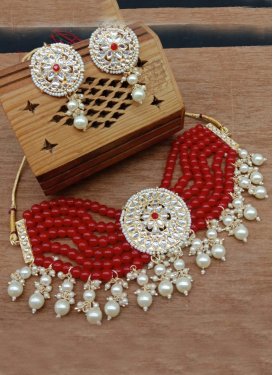 Alluring Kundan Work Gold Rodium Polish Necklace Set For Ceremonial