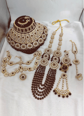 Alluring Maroon and Off White Gold Rodium Polish Beads Work Bridal Jewelry