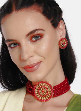 Alluring Moti Work Alloy Gold Rodium Polish Necklace Set For Ceremonial