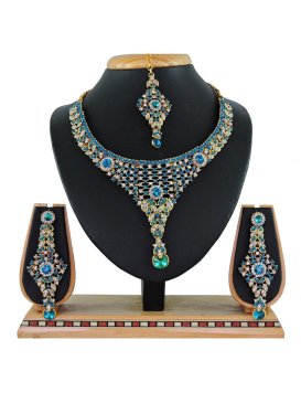 Alluring Stone Work Alloy Necklace Set For Festival