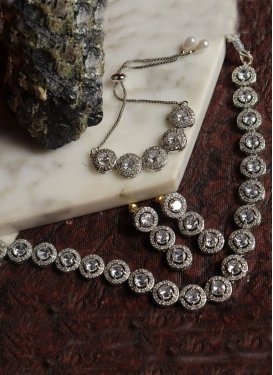 Amazing Alloy Silver Rodium Polish Diamond Work Jewellery Set