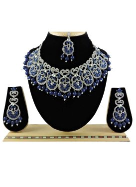 Amazing Diamond Work Necklace Set