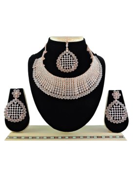 Amazing Gold Rodium Polish Alloy Beige and White Necklace Set