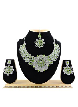 Amazing Silver Rodium Polish Alloy Olive and Silver Color Necklace Set