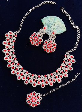 Arresting Red and White Alloy Necklace Set