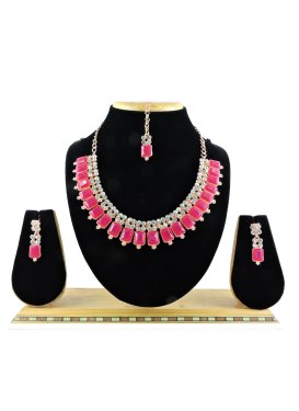 Artistic Alloy Rose Pink and White Necklace Set For Festival