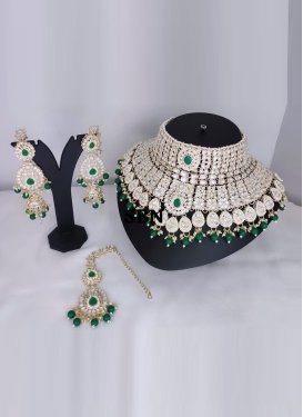 Artistic Silver Rodium Polish Alloy Green and White Necklace Set