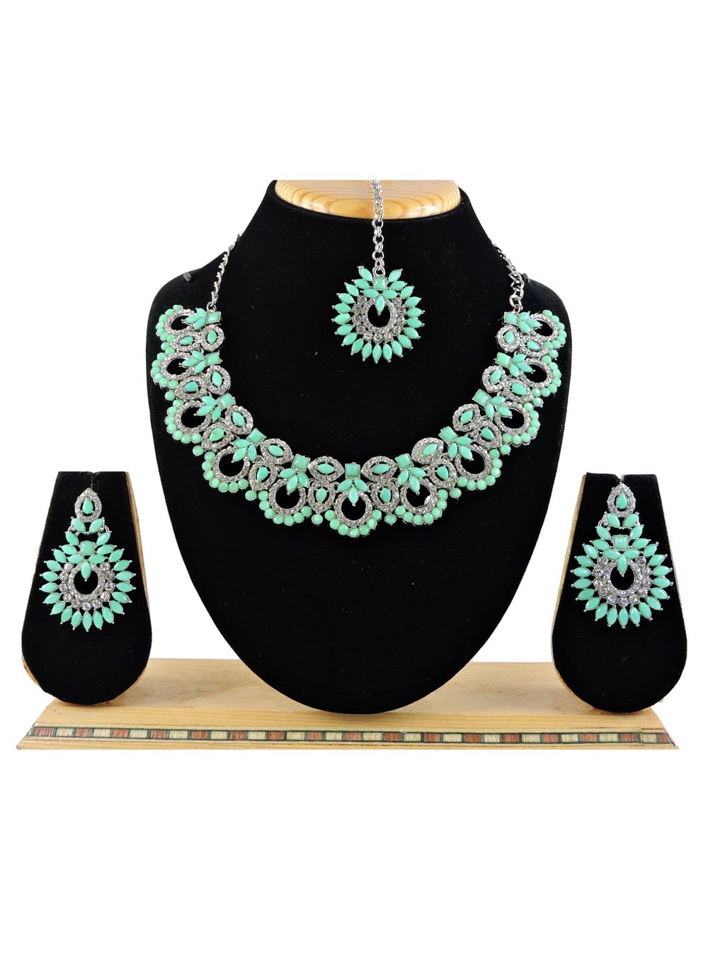 Artistic Silver Rodium Polish Beads Work Alloy Silver Color and Turquoise Necklace Set