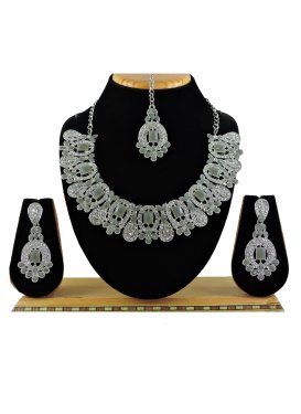 Attractive Alloy Stone Work Necklace Set For Party