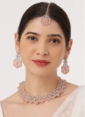 Attractive Alloy Stone Work Peach and White Necklace Set