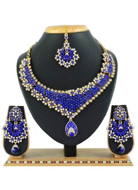 Attractive Blue and White Stone Work Alloy Gold Rodium Polish Necklace Set