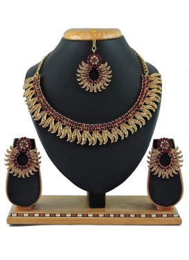 Attractive Gold and Maroon Stone Work Necklace Set For Bridal