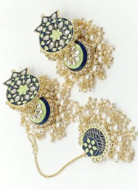Attractive Gold Rodium Polish Alloy Navy Blue and Off White Earrings Set