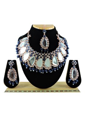 Attractive Gold Rodium Polish Beads Work Alloy Navy Blue and White Necklace Set