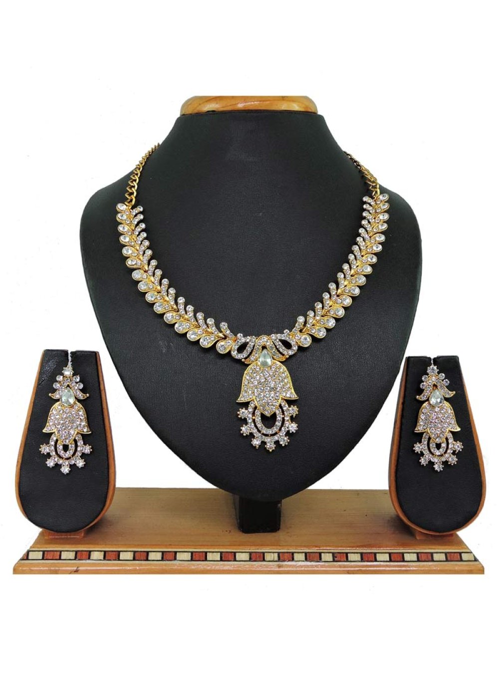 Attractive Gold Rodium Polish Beads Work Alloy Necklace Set