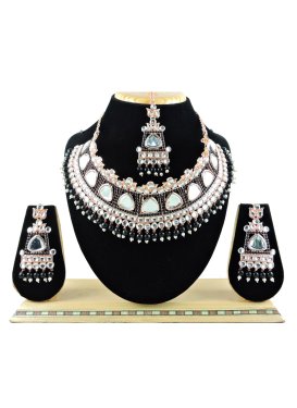 Attractive Gold Rodium Polish Black and White Beads Work Necklace Set