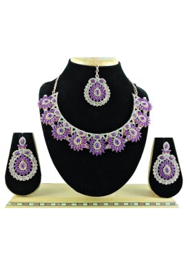 Attractive Gold Rodium Polish Purple and White Necklace Set For Ceremonial