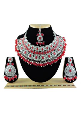 Attractive Necklace Set