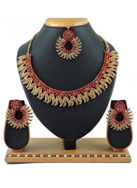 Attractive Stone Work Gold and Red Necklace Set