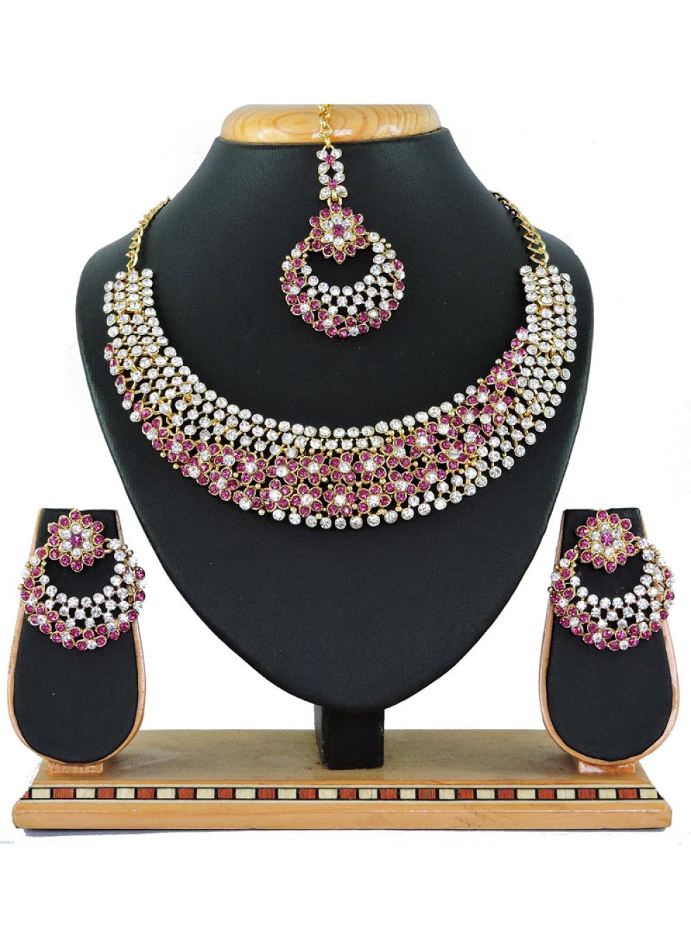 Attractive Stone Work Necklace Set For Festival