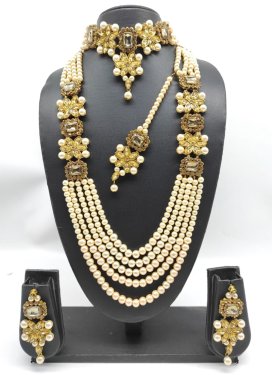 Awesome Alloy Gold Rodium Polish Necklace Set For Ceremonial