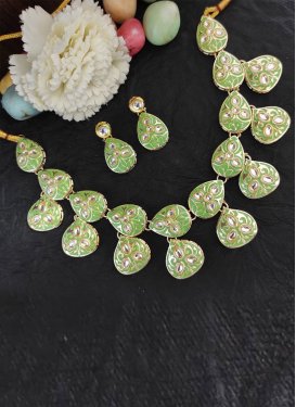 Awesome Alloy Mint Green and White Stone Work Necklace Set